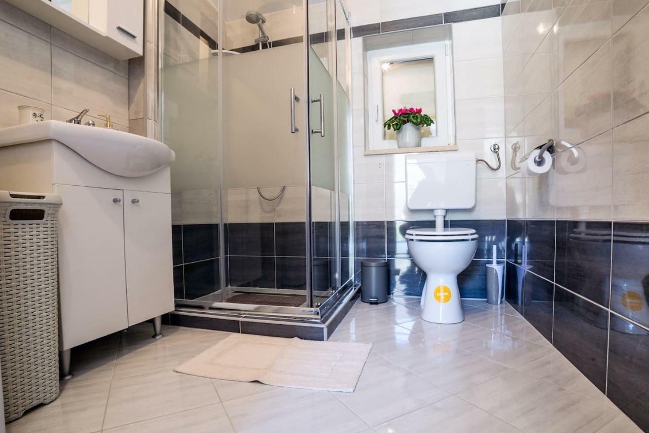 Apartment Podini Брсеч Экстерьер фото
